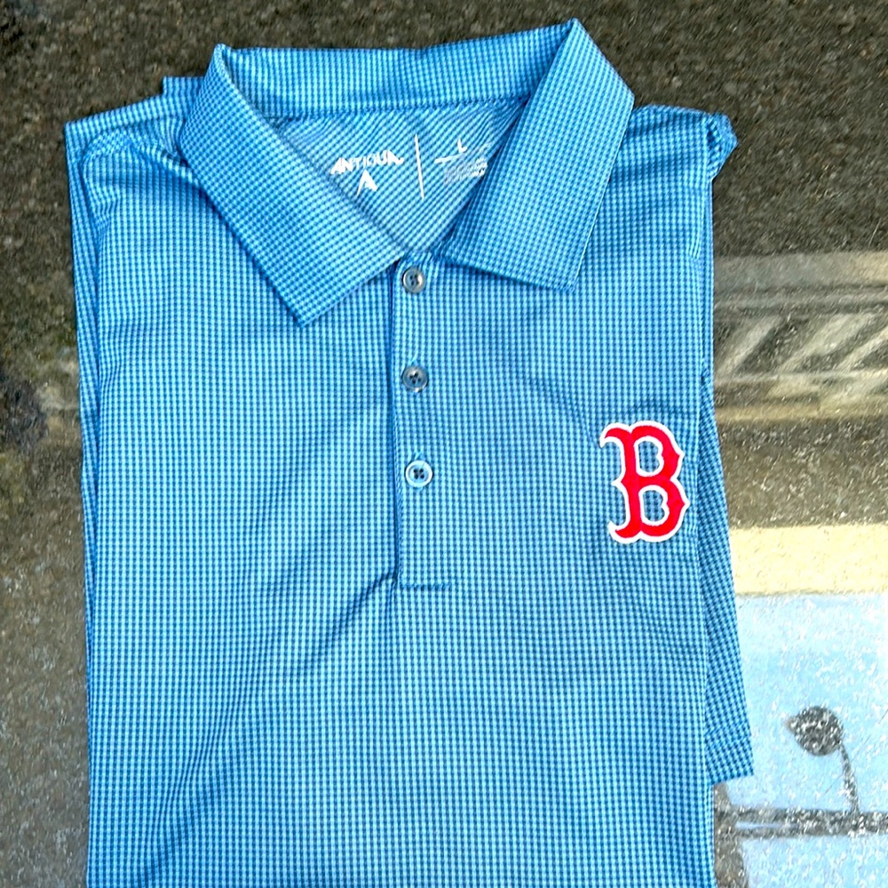 Beautiful golf polo. Brand new without tags.